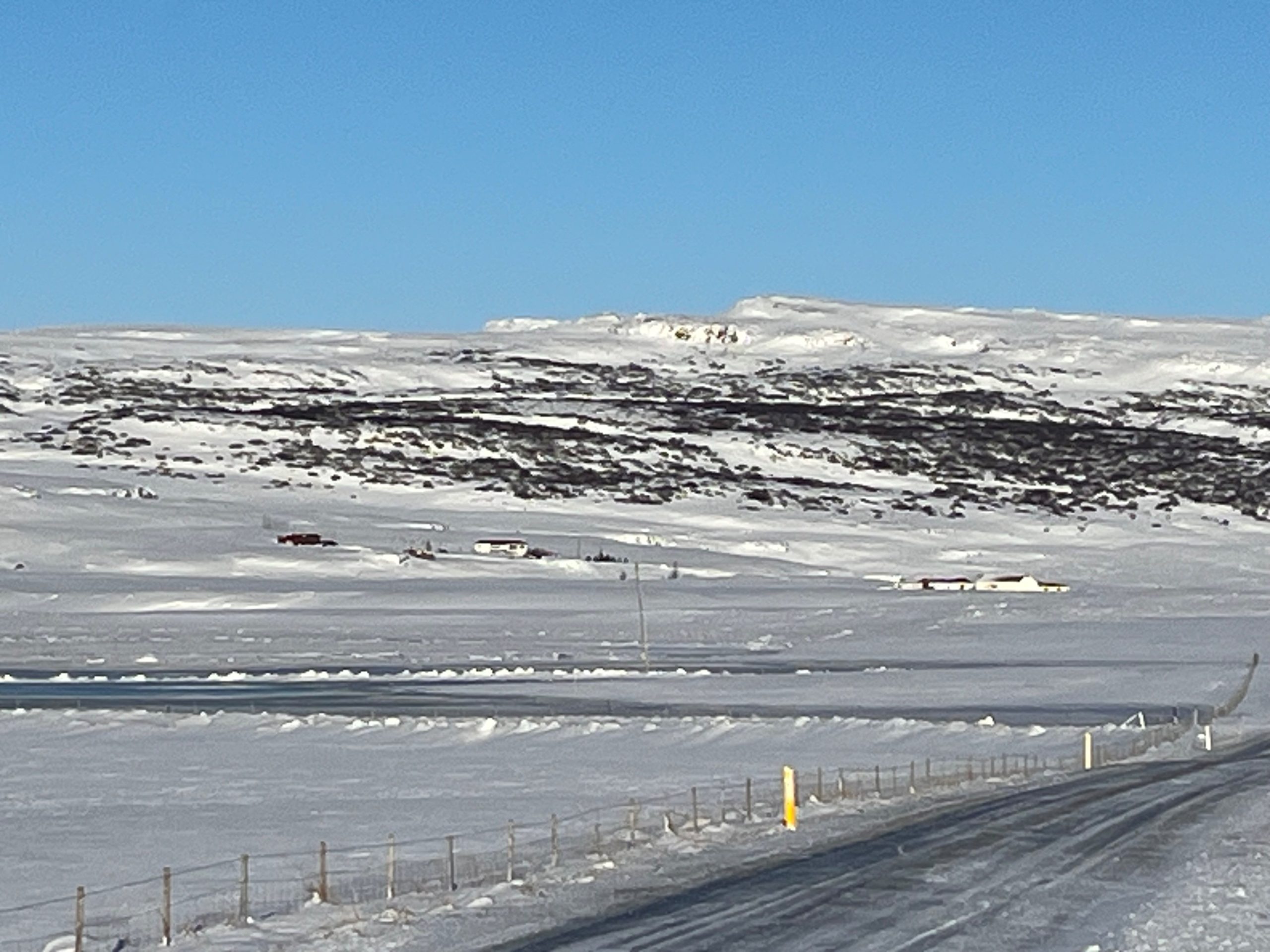 Mynd fyrir “Nú er frost á fróni”